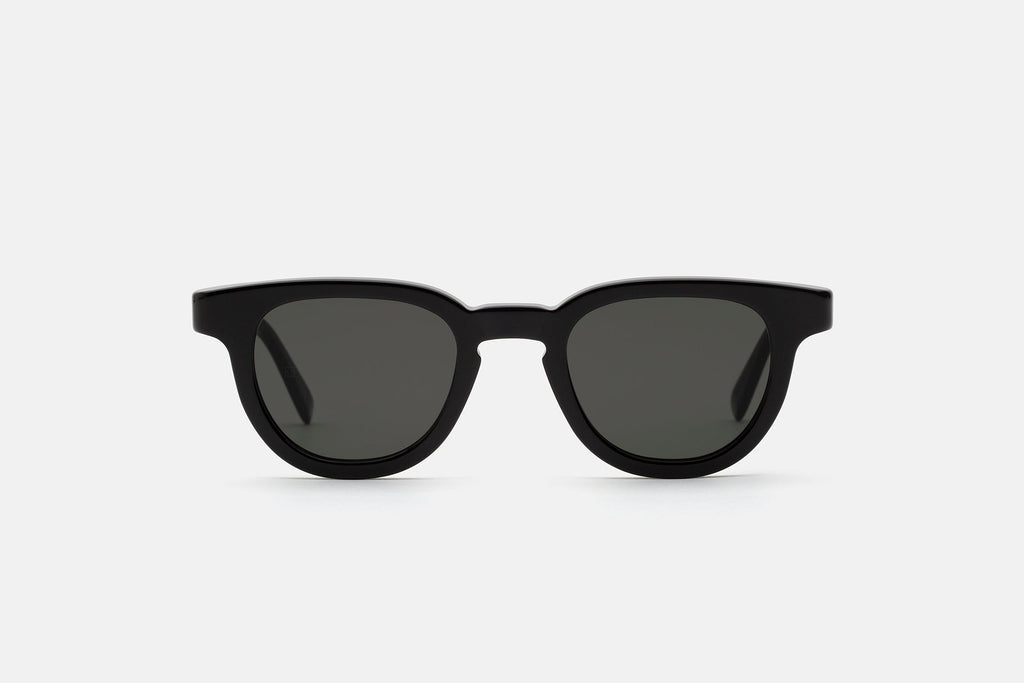 py_CERTO BLACK_SUNGLASSES_RETROSUPERFUTURE