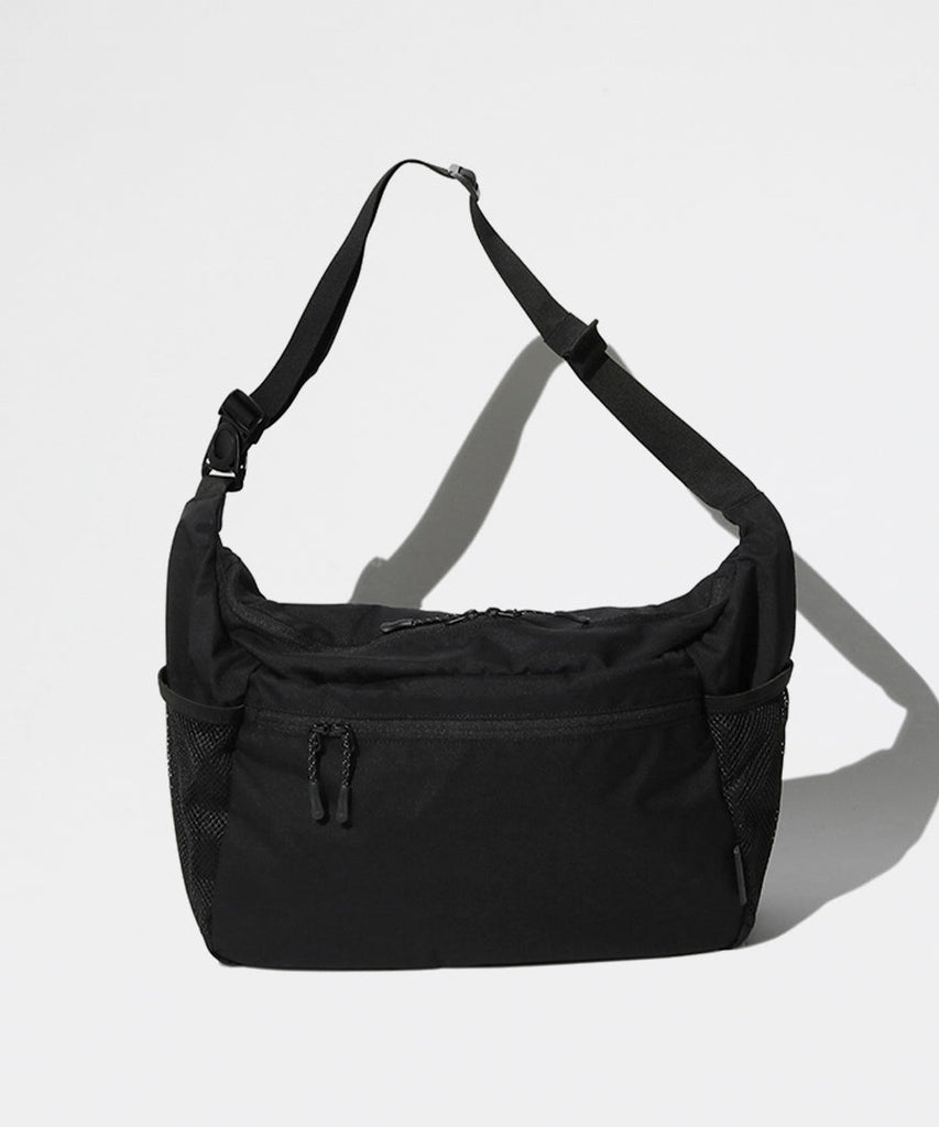 Everyday Use Middle Shoulder Bag One BK from Snow Peak | Shop at