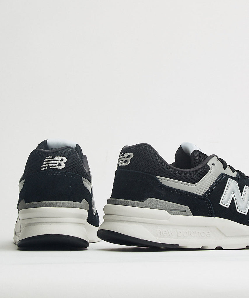 New Balance CM997HCC Black Silver UDSOLGT