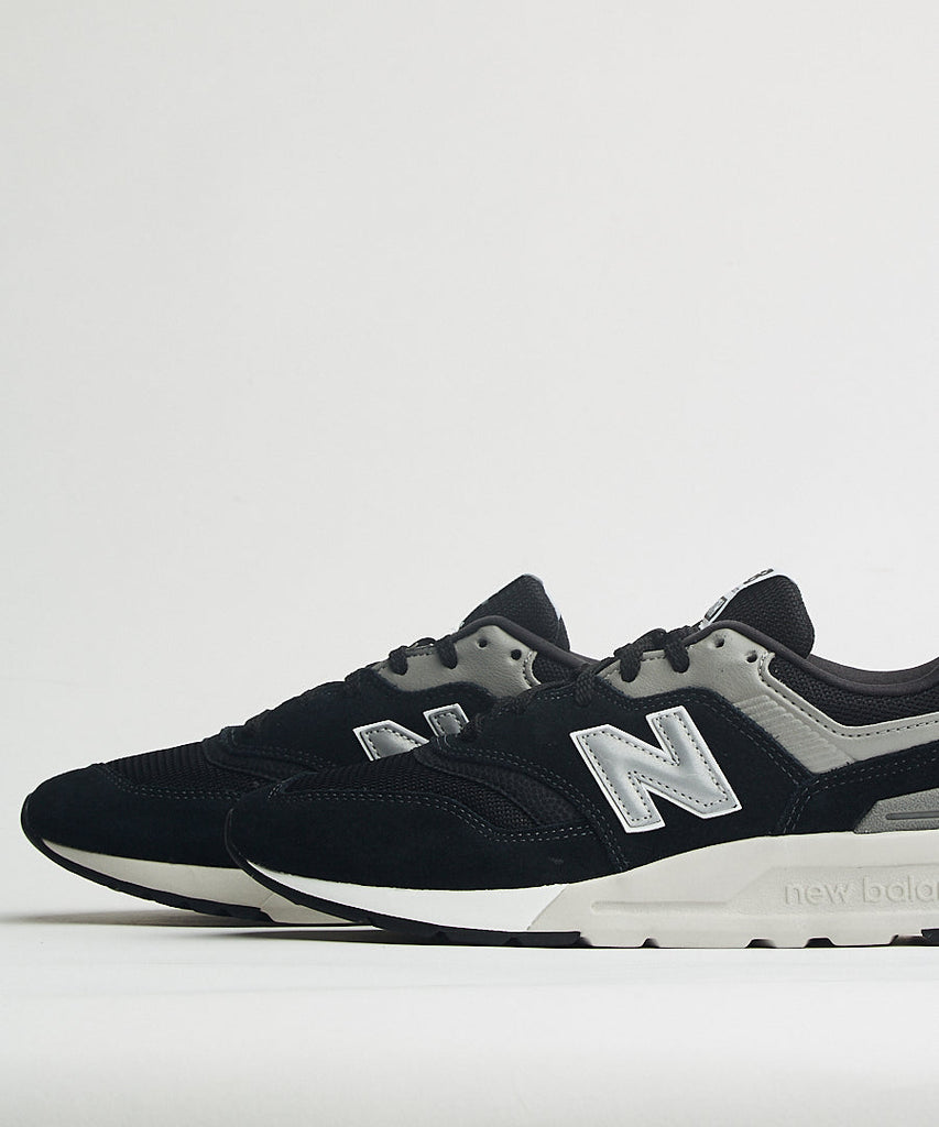 New Balance CM997HCC Black Silver UDSOLGT