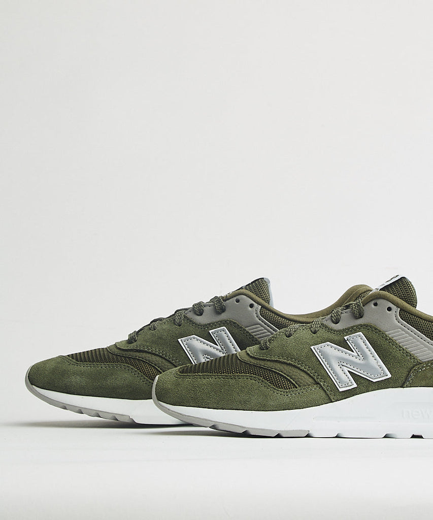 New Balance CM997HCG Dark Green Silver UDSOLGT