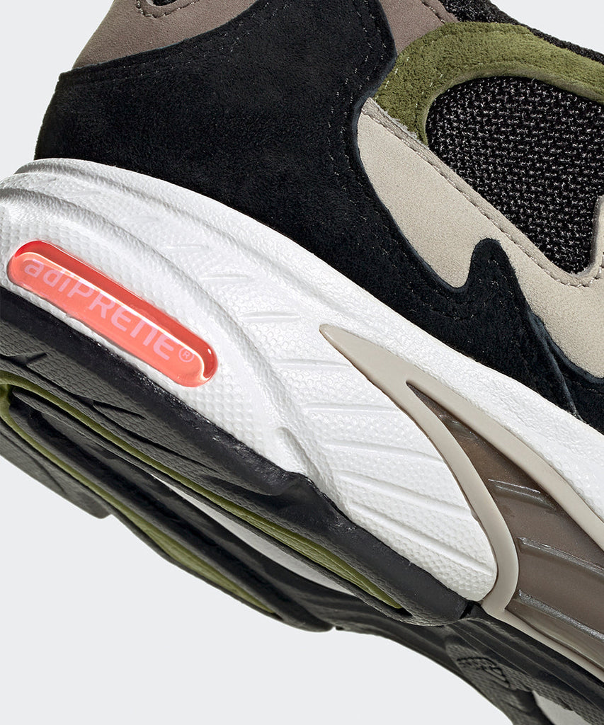 adidas Originals Temper Run Black White sneakers