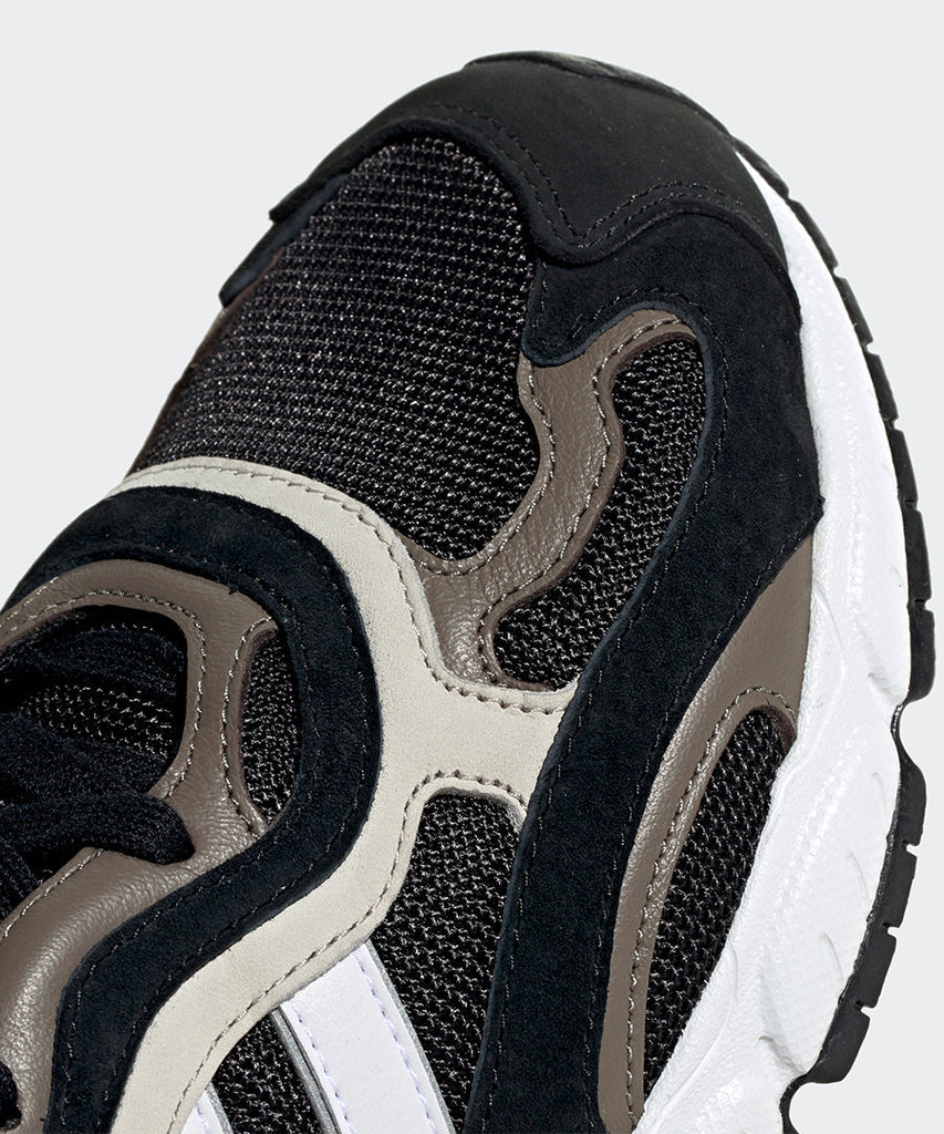 adidas Originals Temper Run Black White sneakers