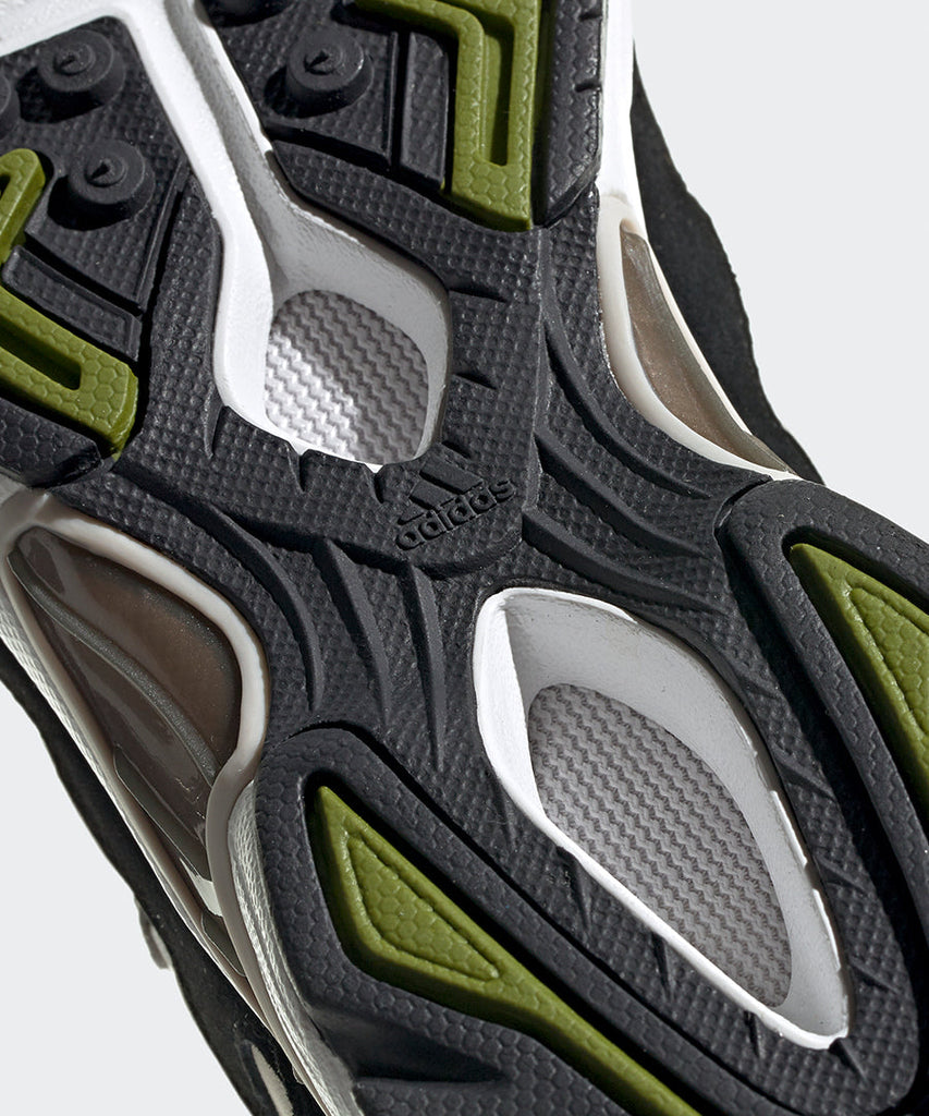 adidas Originals Temper Run Black White sneakers