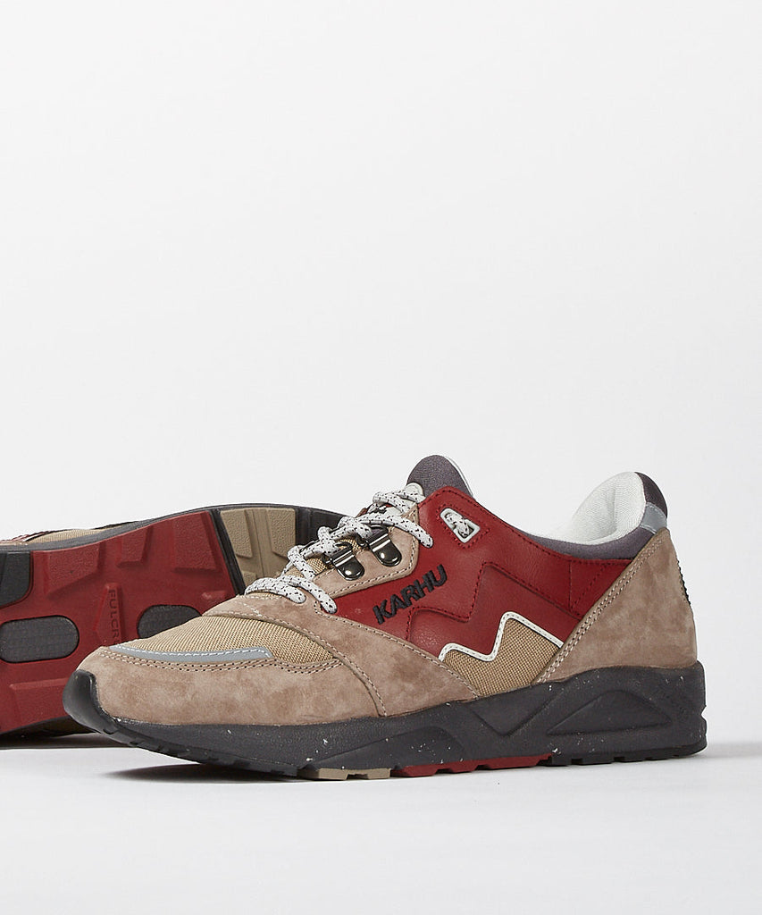 Karhu Aria Taupe Syrah sneakers