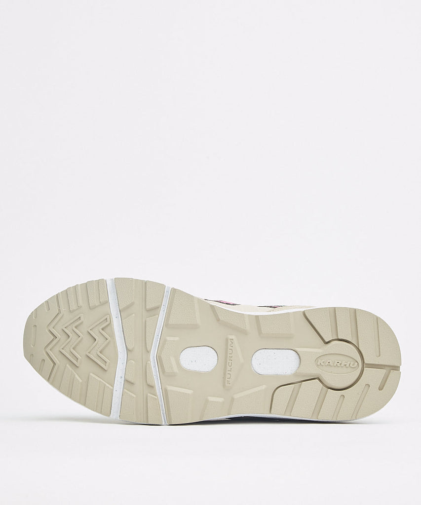 Karhu Aria Peyote June Bug UDSOLGT