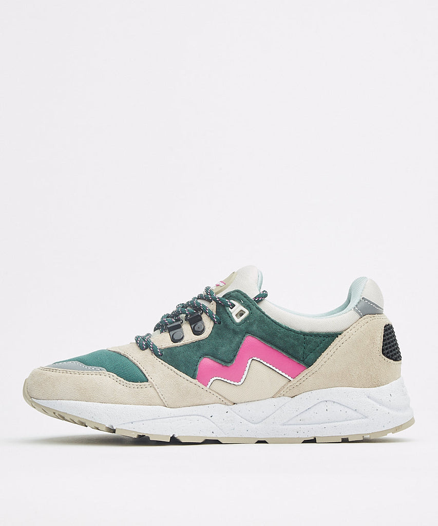 Karhu Aria Peyote June Bug UDSOLGT