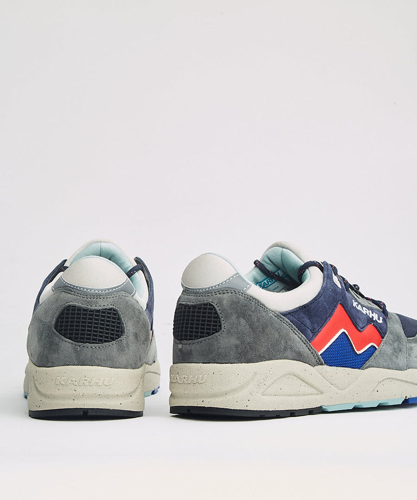 Karhu Aria Castor Gray Night Sky UDSOLGT