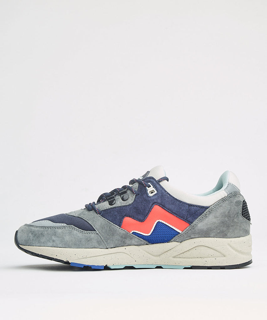 Karhu Aria Castor Gray Night Sky UDSOLGT