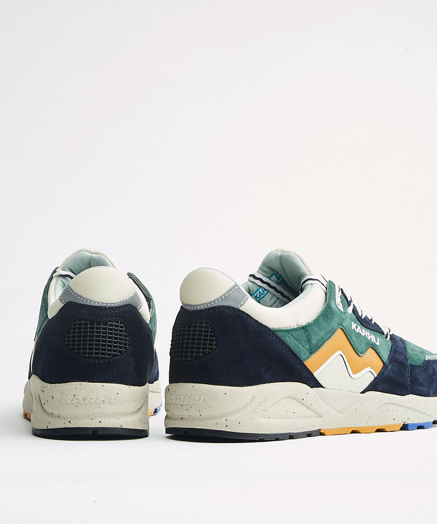 Karhu Aria Night Sky June Bug sneakers