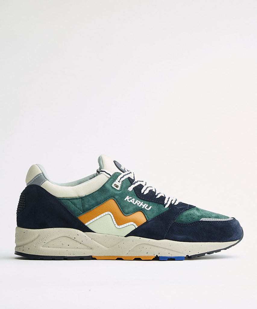 Karhu Aria Night Sky June Bug sneakers