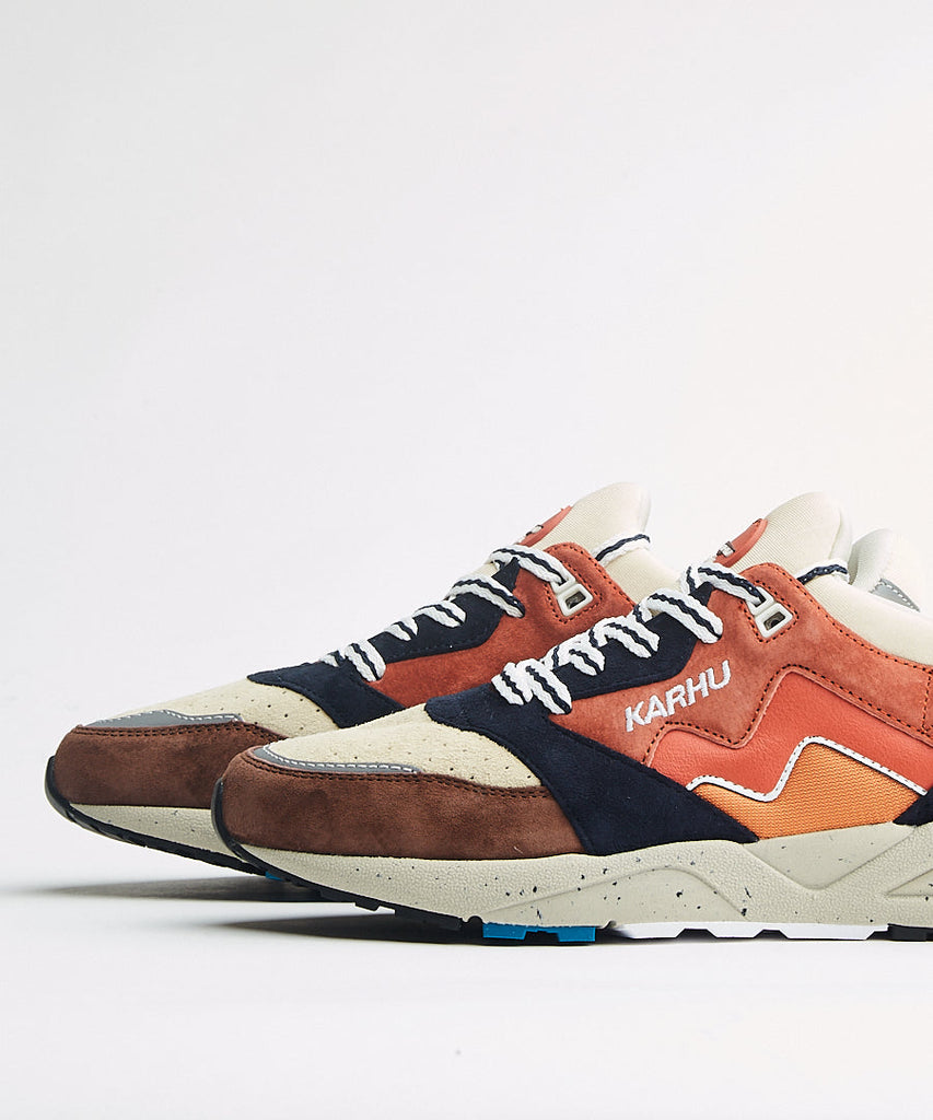 Karhu Aria Night Sky Burnt Ochre sneakers