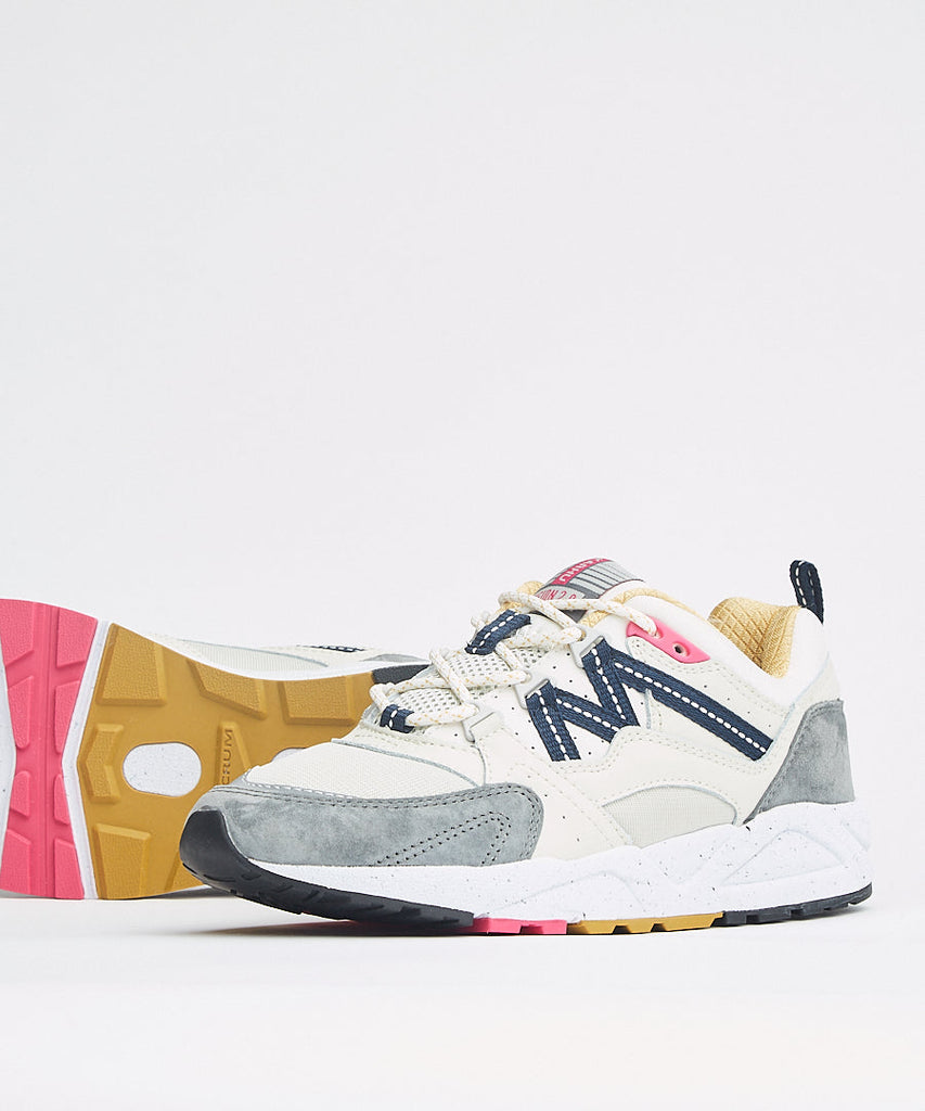 Karhu Fusion 2.0 Silver Birch Castor Grey UDSOLGT