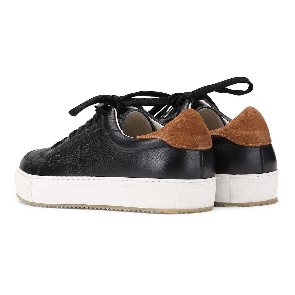 Garment Project Off Court Sport Black Floater sneakers