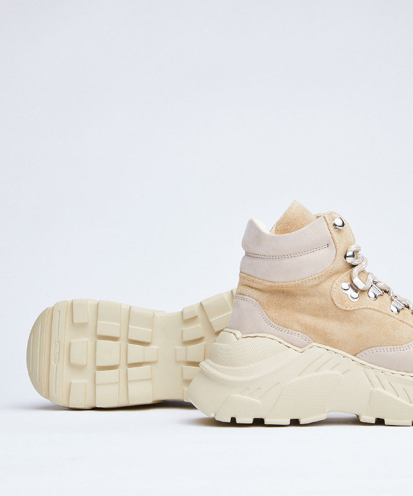 Garment Project Zina Boot Sand Suede Nubuck sneakers