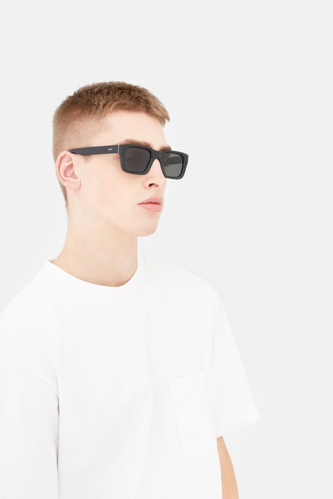 RETROSUPERFUTURE Augusto Black - 53 sunglasses