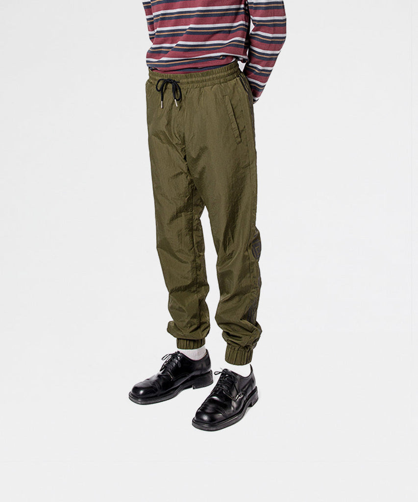 Han Kjøbenhavn Track Pants Olive Crisp trousers