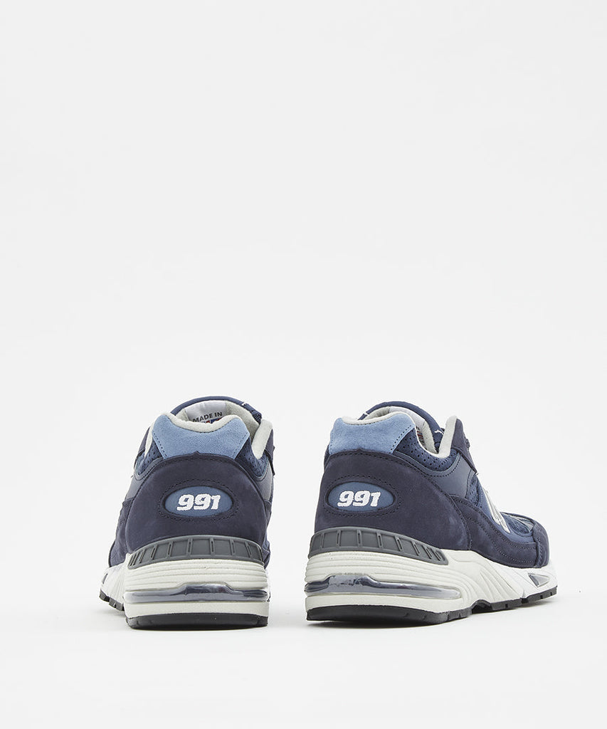New Balance M991NVT Navy Nubuck sneakers