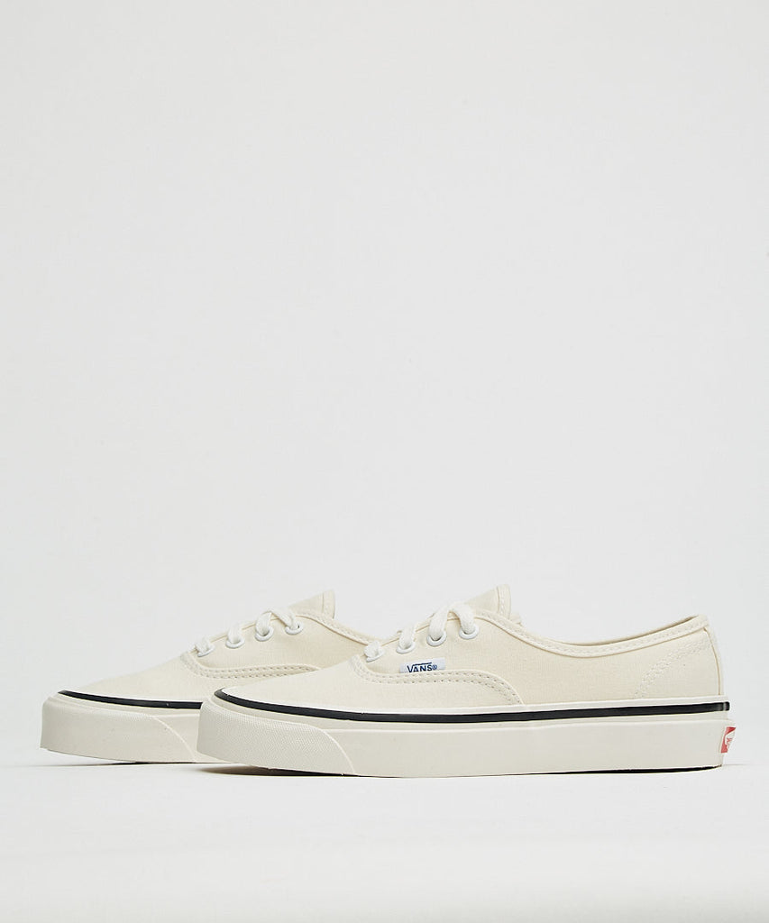 Vans UA Authentic 44 DX AnaFac Classic White sneakers