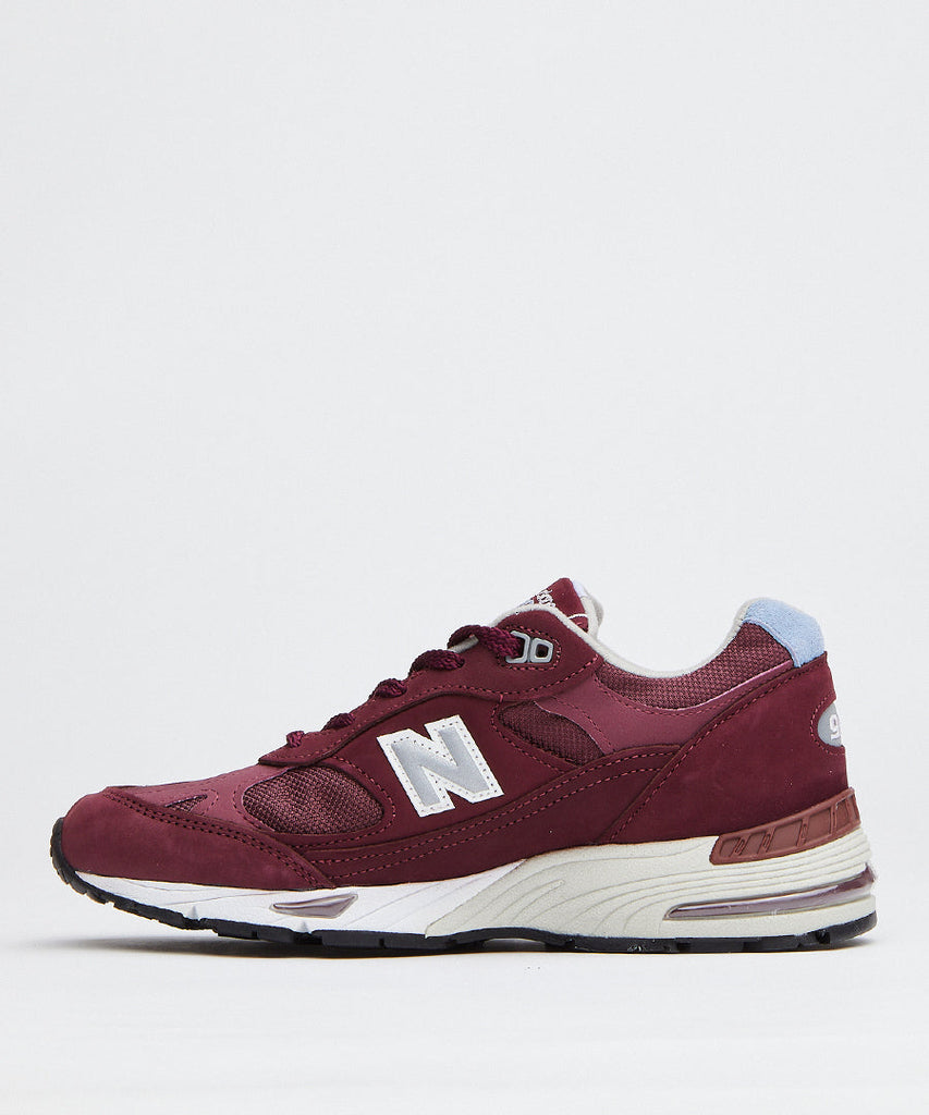 New Balance W991 BBL Burgundy sneakers