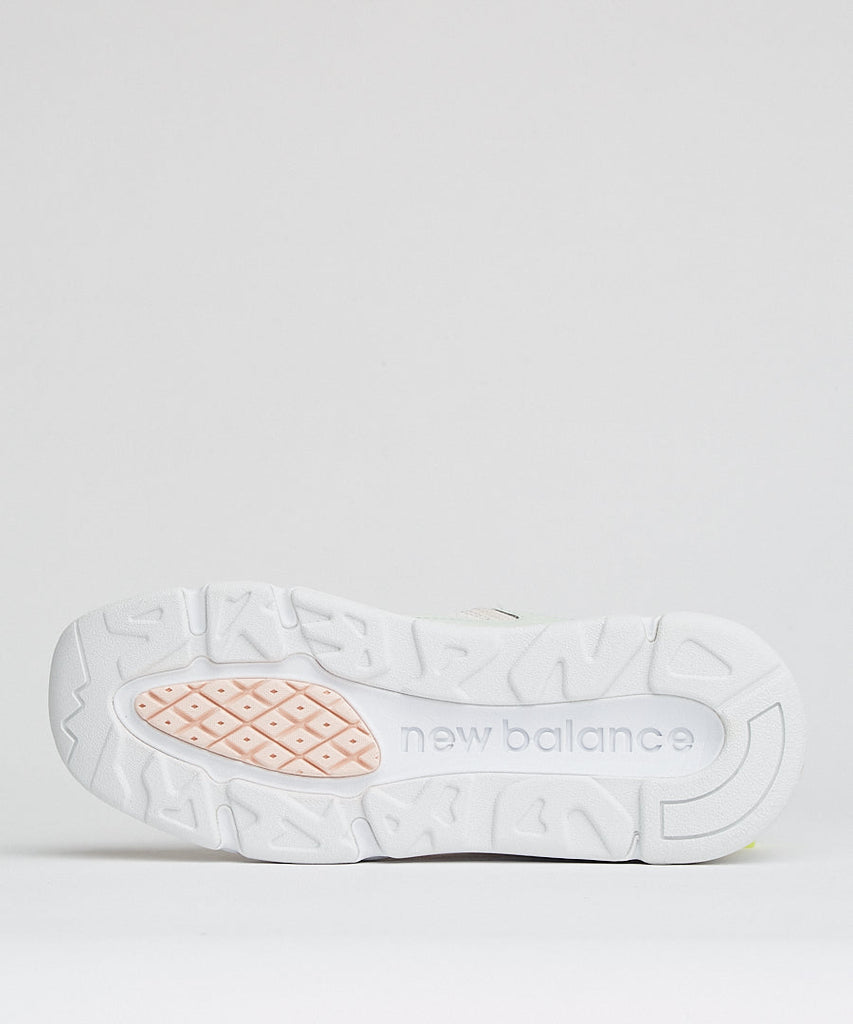 New Balance WSX90TXA Creme UDSOLGT